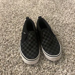 Boys size youth 2.0 black checkered vans